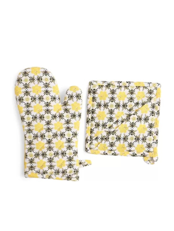Set of bee design pot holder, glove, apron napkins set - Amoliconcepts