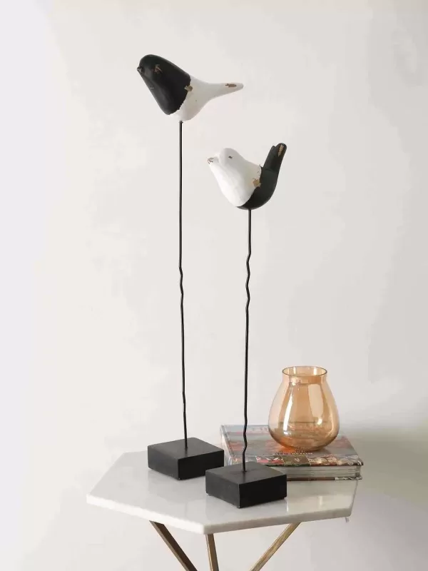 Black and White Bird Table Décor in Distress finish – Amoliconcepts - Amoliconcepts