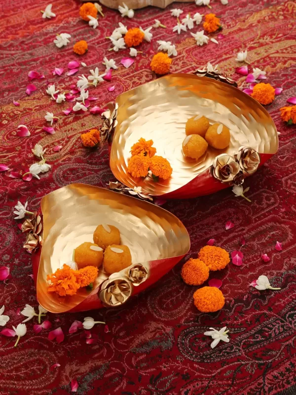 Gold And Red Flower Detail Platter – Amoliconcepts