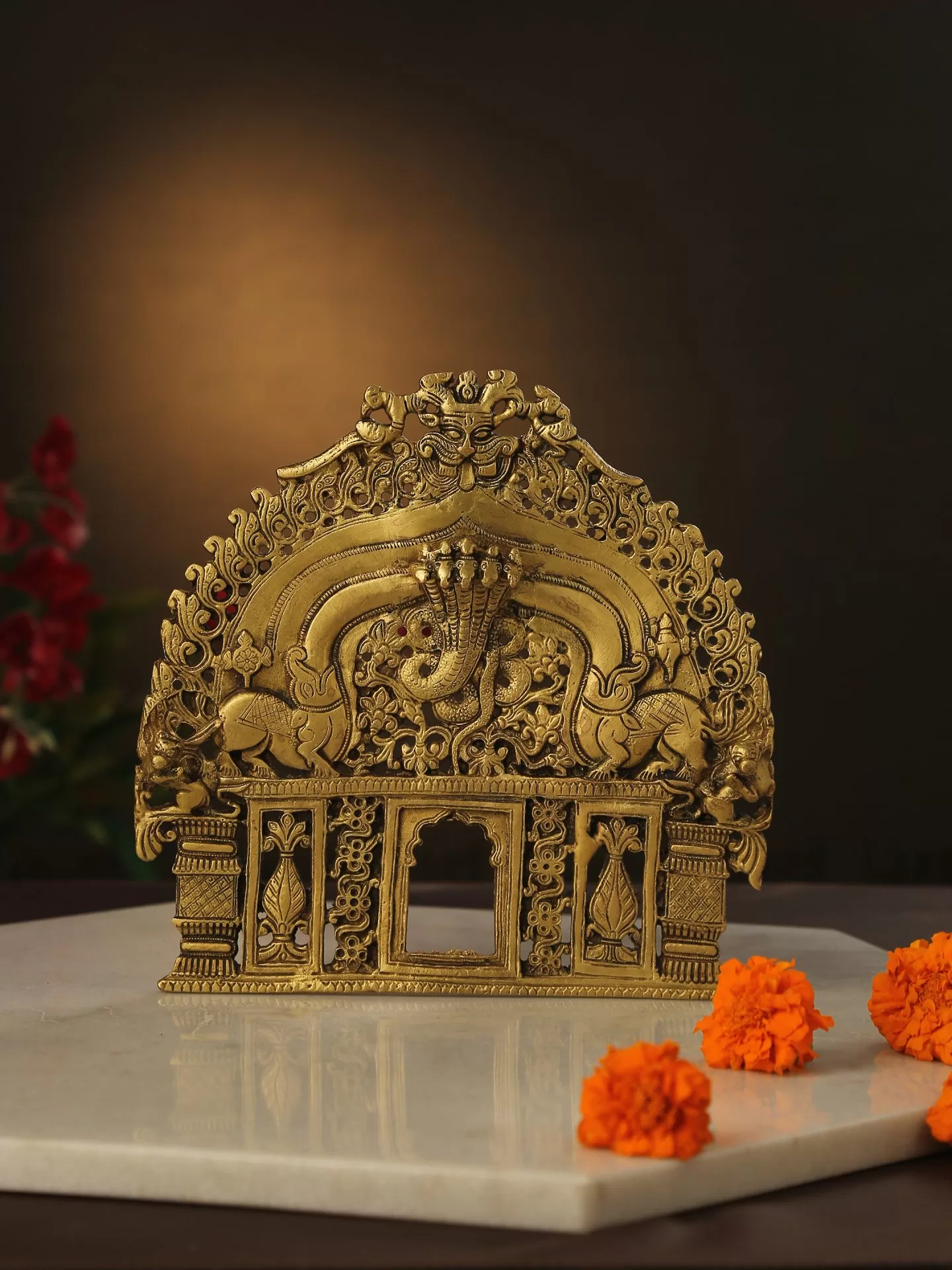 Bhujang design Prabhavali in Brass