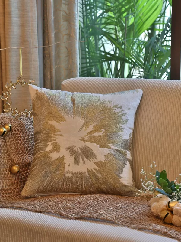 Starburst cushion cover - Amoliconcepts