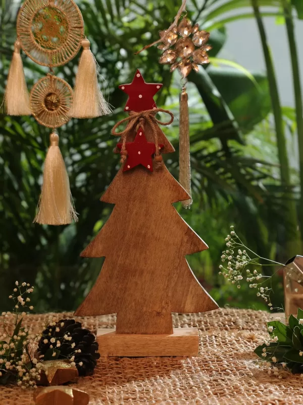 Wooden tree with red star - Amoliconcepts