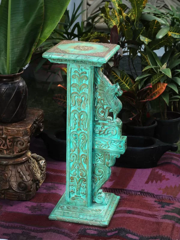 Carved Pedestral Table - Amoliconcepts