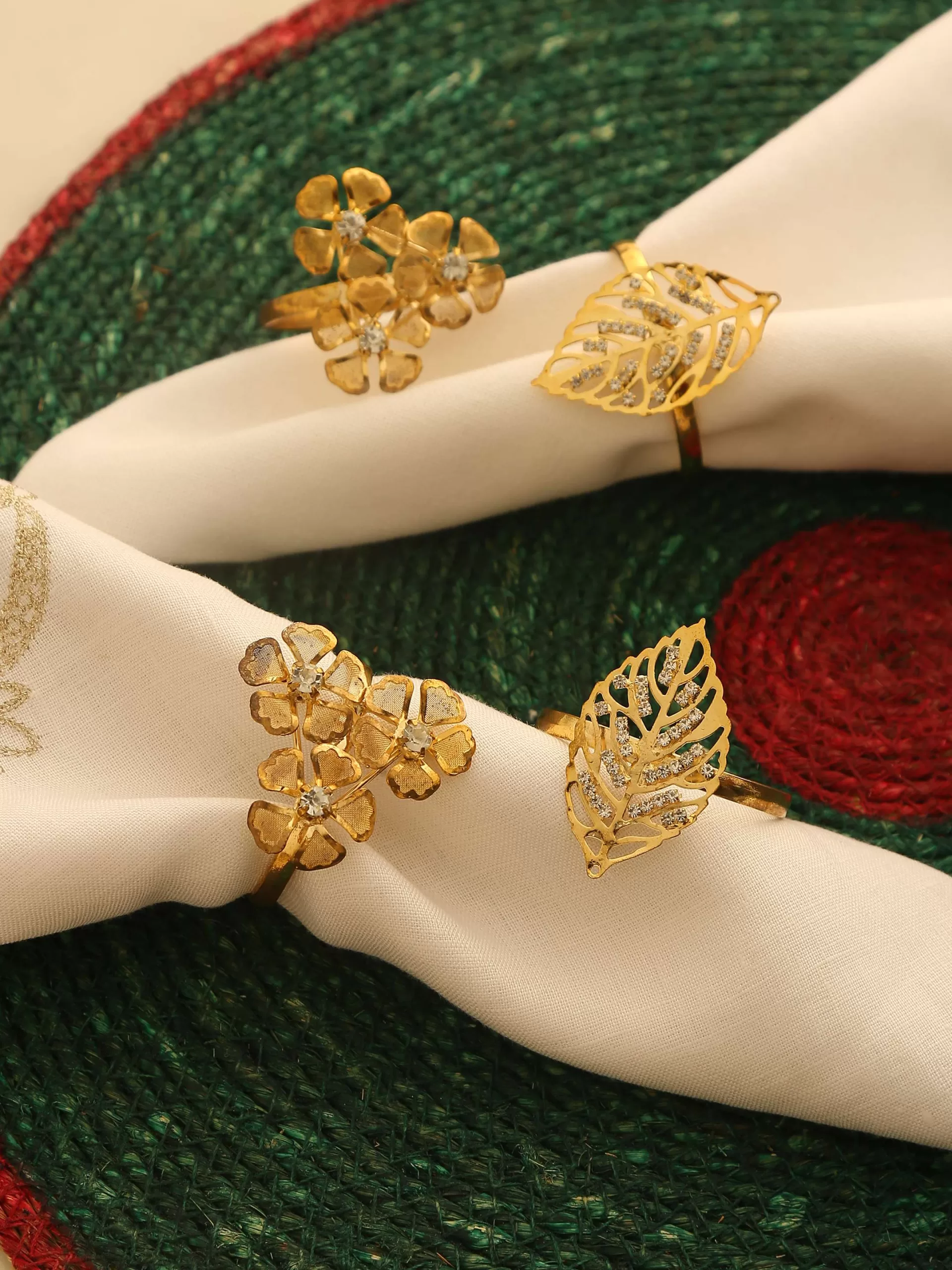 Gold Tone Napkin Rings set of 4 Flower and Leaf Design